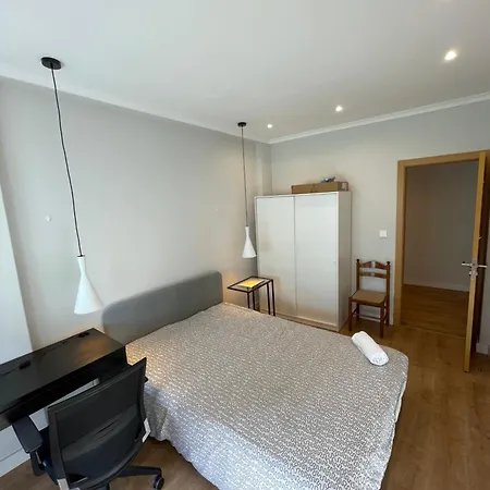 Pensionat Duplo Amplo E Renovado Close To Lisbon Almada